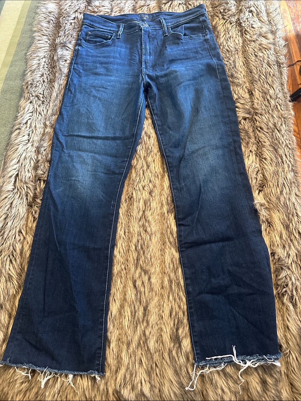 MOTHER The Insider Ankle Fray Jeans - French Electro